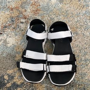 Skechers Yoga Foam Sport Sandals